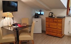 Karmelita Boutique Apartman