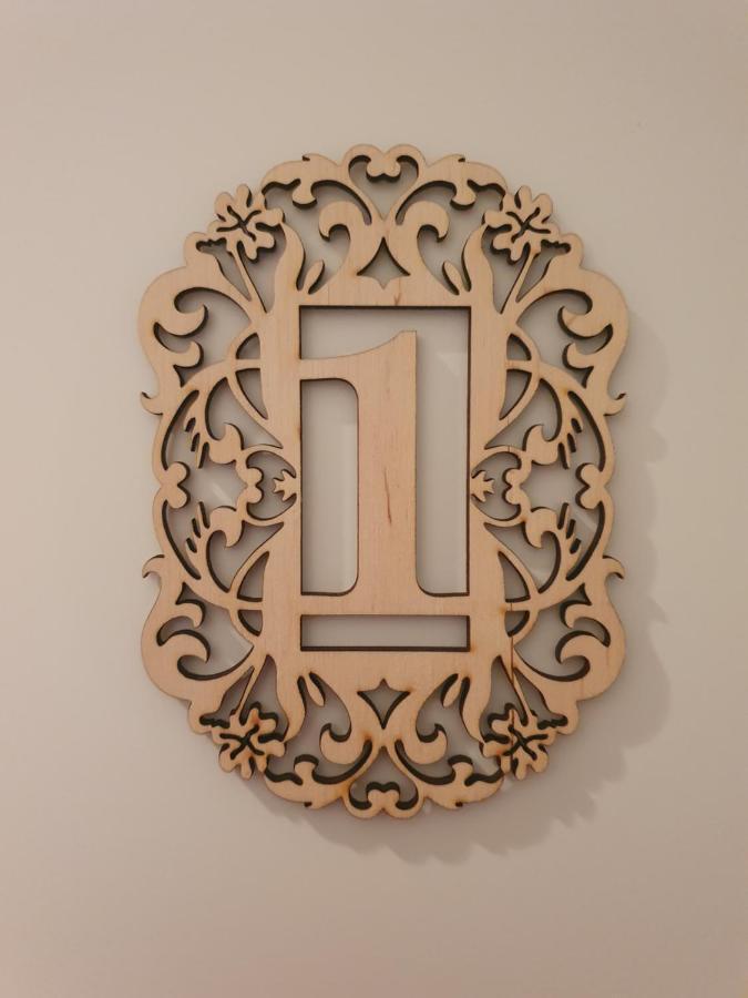 Karmelita Boutique Apartman Šoproň Exteriér fotografie
