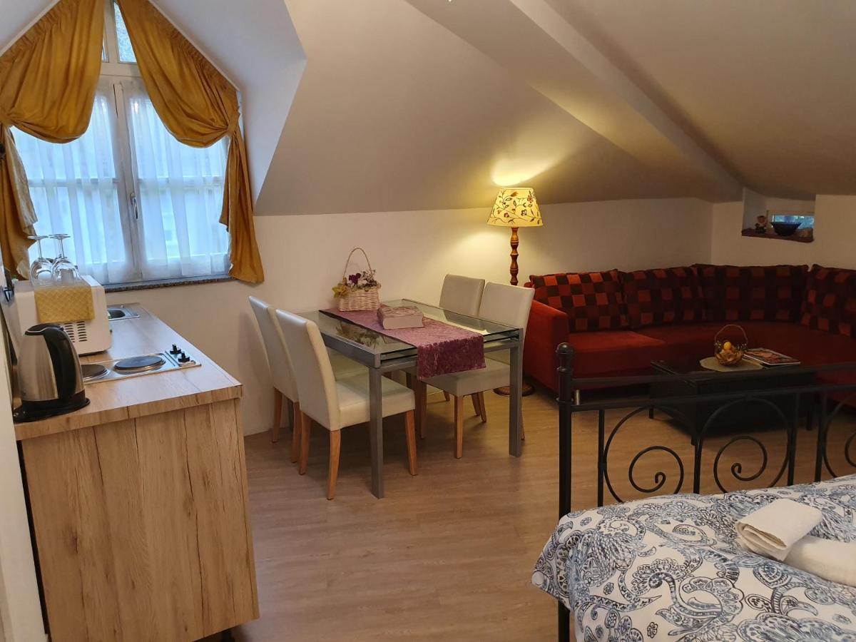 Karmelita Boutique Apartman Šoproň Exteriér fotografie
